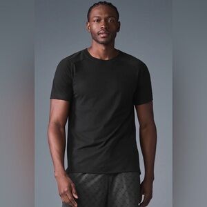 NWT Jackson Hole Black Mesh Performance Tee  – Athletic Shirt